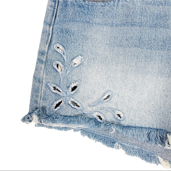 Levi's 501 High waist Denim Jean Shorts Size 29 - Picture 4 of 6